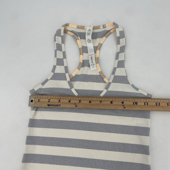 Lululemon Women’s Striped Racer Back Top Tank Size 2 - Picture 7 of 8